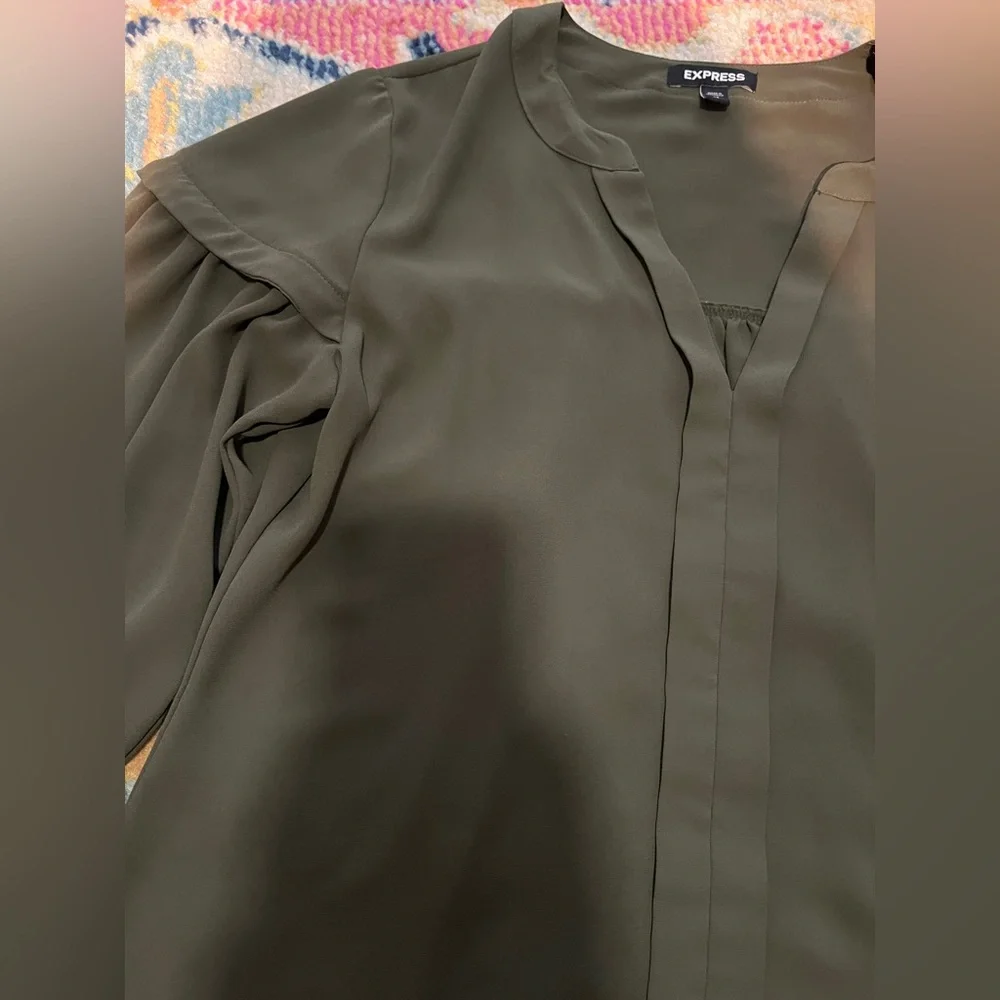 Express Olive Green Top Extra Small XS
